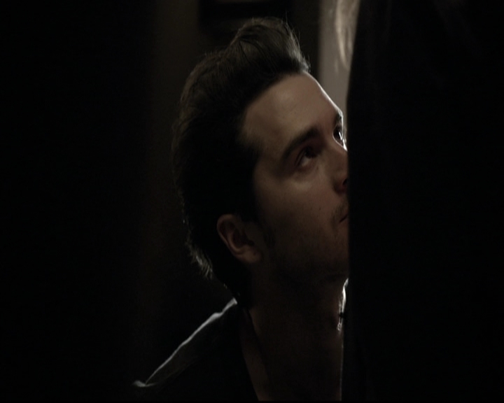 VampireDiariesWorld-dot-nl_6x02YellowLedbetter0365.jpg