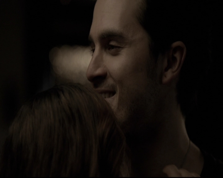 VampireDiariesWorld-dot-nl_6x02YellowLedbetter0392.jpg