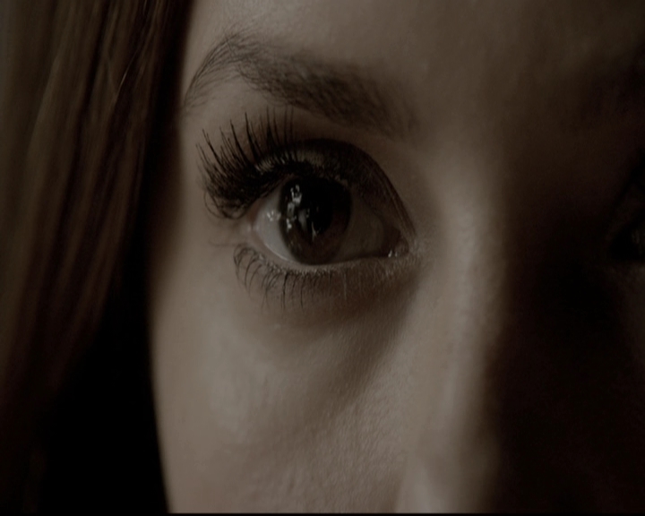 VampireDiariesWorld-dot-nl_6x02YellowLedbetter0419.jpg