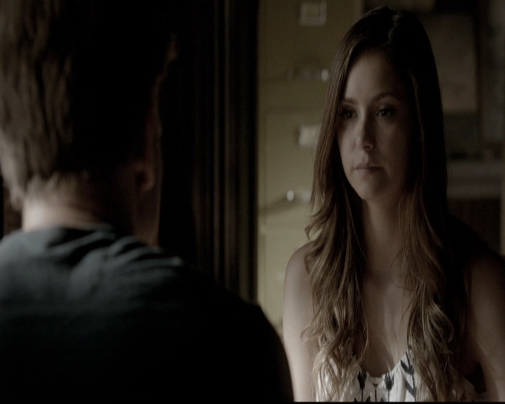 VampireDiariesWorld-dot-nl_6x02YellowLedbetter0458.jpg