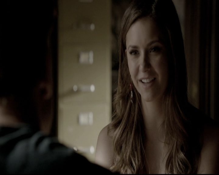 VampireDiariesWorld-dot-nl_6x02YellowLedbetter0510.jpg