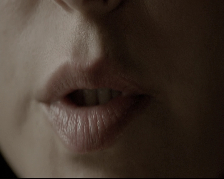 VampireDiariesWorld-dot-nl_6x02YellowLedbetter0539.jpg