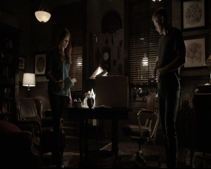 VampireDiariesWorld-dot-nl_6x04BlackHoleSun2092.jpg VampireDiariesWorld-dot-nl_6x04BlackHoleSun2092.jpg
