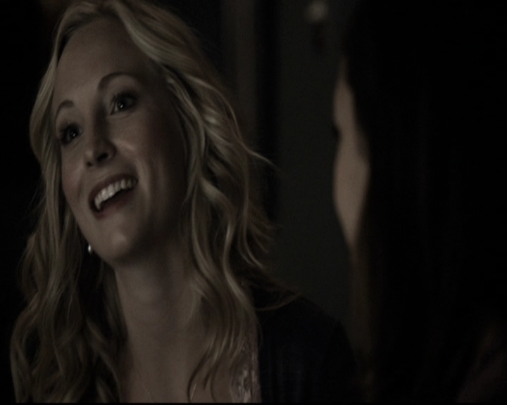 VampireDiariesWorld-dot-nl_6x10ChristmasThroughYourEyes0782.jpg