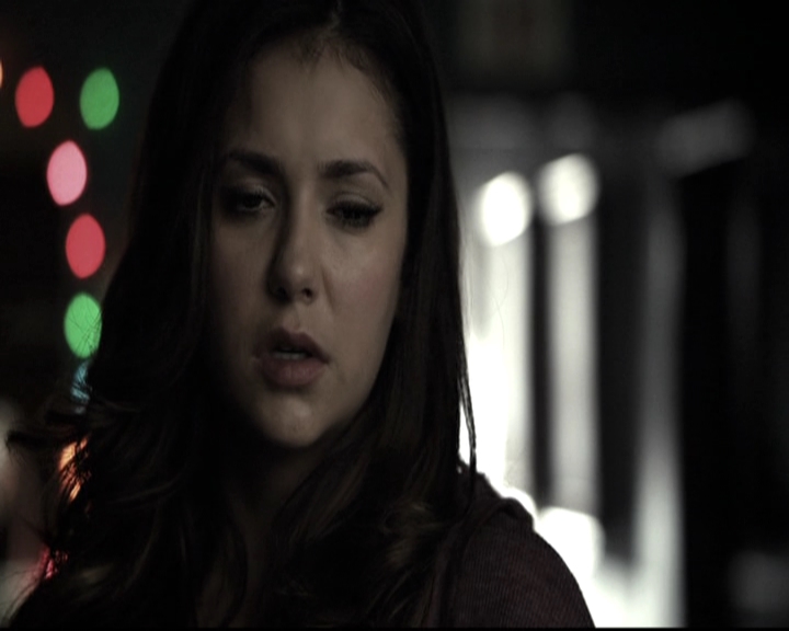 VampireDiariesWorld-dot-nl_6x10ChristmasThroughYourEyes2030.jpg