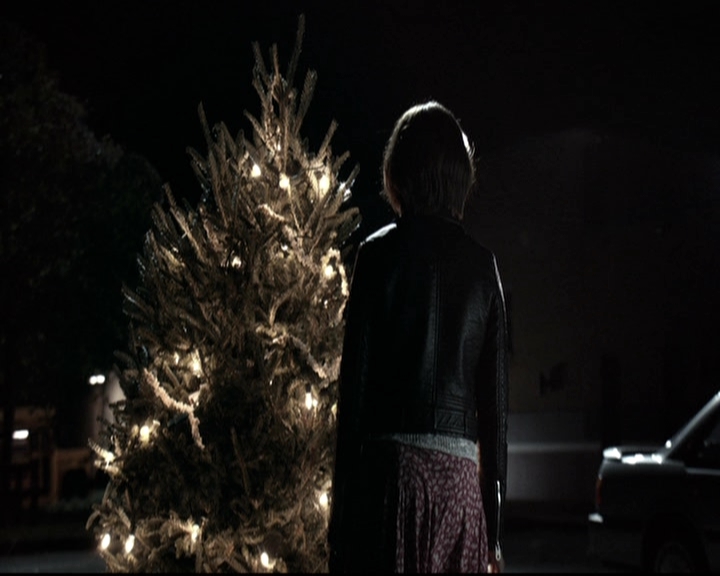 VampireDiariesWorld-dot-nl_6x10ChristmasThroughYourEyes2032.jpg