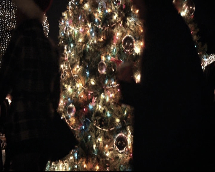 VampireDiariesWorld-dot-nl_6x10ChristmasThroughYourEyes2041.jpg