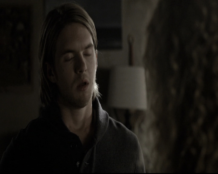 VampireDiariesWorld-dot-nl_6x11WokeUpWithAMonster1084.jpg