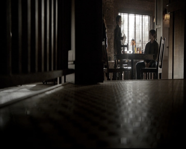 VampireDiariesWorld-dot-nl_6x14Stay0261.jpg