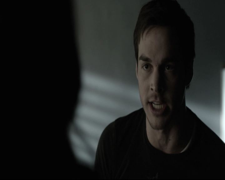VampireDiariesWorld-dot-nl_6x15LetHerGo-deletedscenes0262.jpg