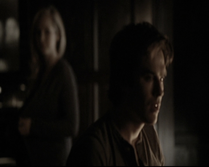 VampireDiariesWorld-dot-nl_6x15LetHerGo0101.jpg