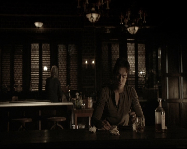 VampireDiariesWorld-dot-nl_6x15LetHerGo0107.jpg