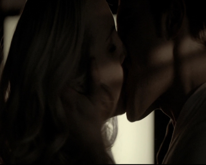 VampireDiariesWorld-dot-nl_6x17ABirdInAGildedCage1671.jpg