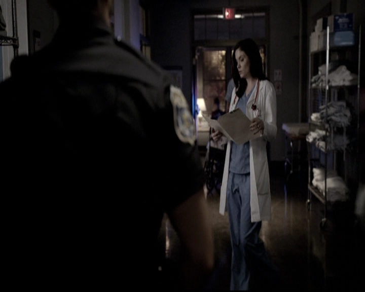 VampireDiariesWorld-dot-nl_6x20IdLeaveMyHappyHomeForYou0056.jpg