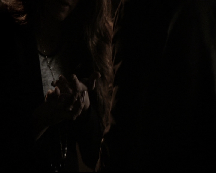 VampireDiariesWorld-dot-nl_6x20IdLeaveMyHappyHomeForYou1532.jpg