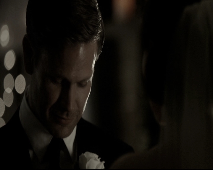 VampireDiariesWorld-dot-nl_6x21IllWedYouInTheGoldenSummertime2208.jpg