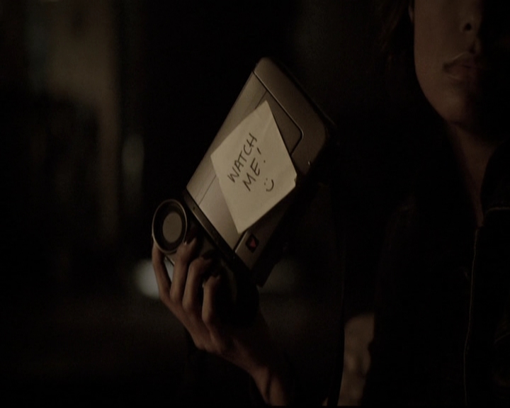 VampireDiariesWorld-dot-nl_6x22ImThinkingOfYouAllTheWhile0769.jpg