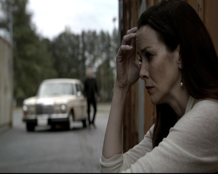 VampireDiariesWorld-dot-nl_6x22ImThinkingOfYouAllTheWhile1868.jpg