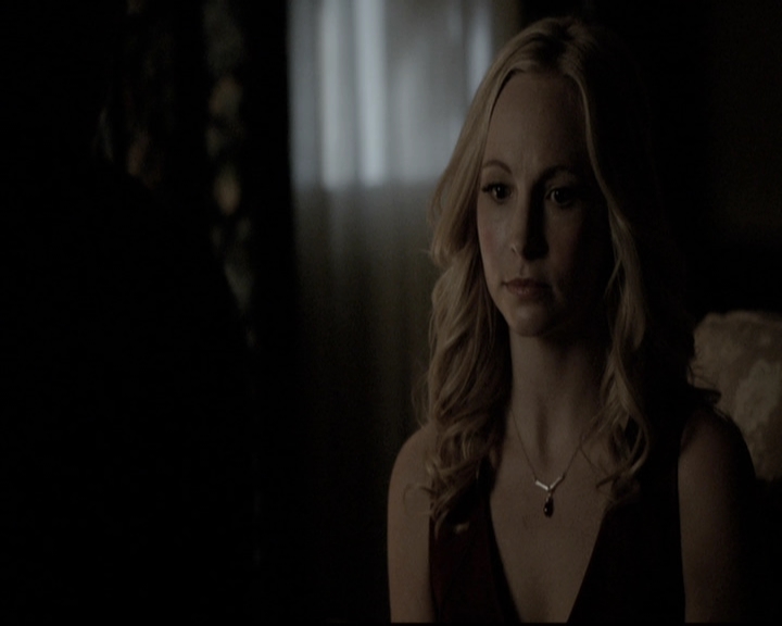 VampireDiariesWorld-dot-nl_6x22ImThinkingOfYouAllTheWhile2114.jpg