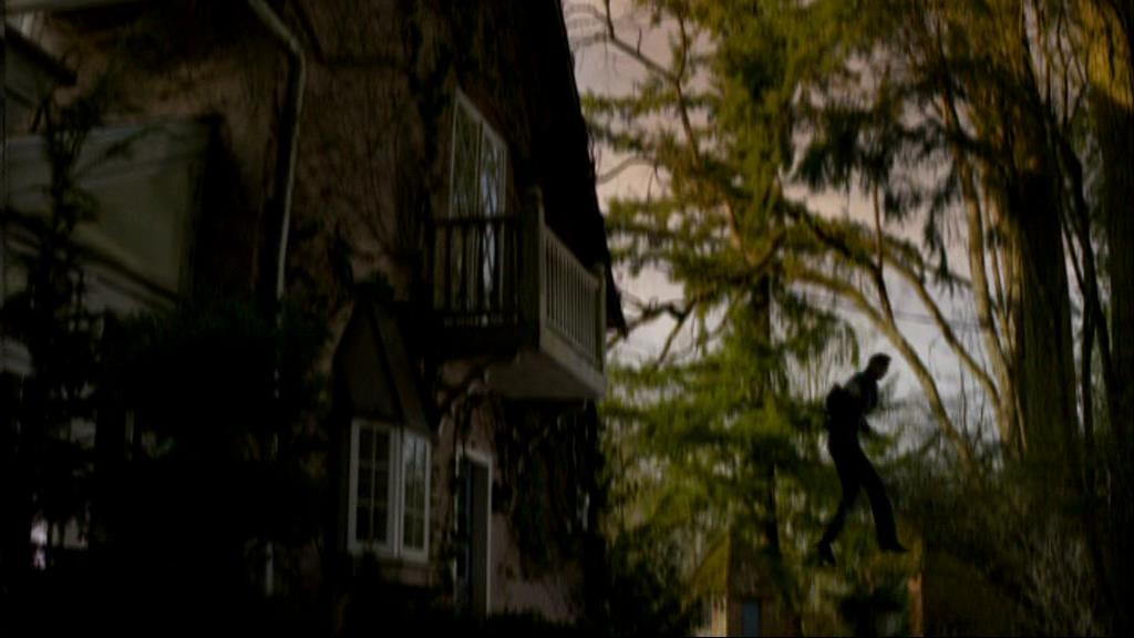 VampireDiariesWorld-dot-org_1x01Pilot_Captures00126.jpg