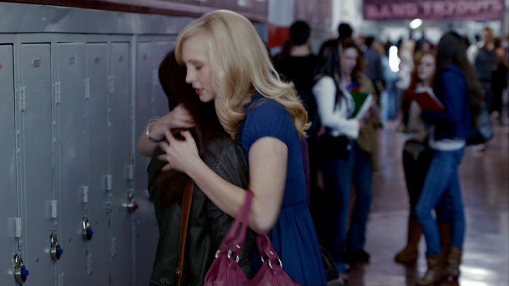 VampireDiariesWorld-dot-org_1x01Pilot_Captures00384.jpg