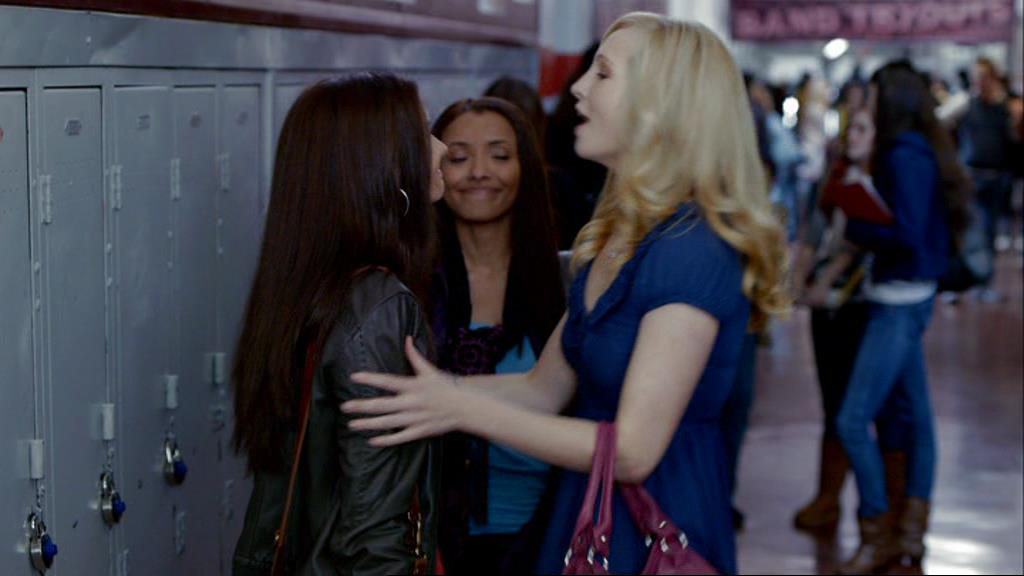 VampireDiariesWorld-dot-org_1x01Pilot_Captures00385.jpg