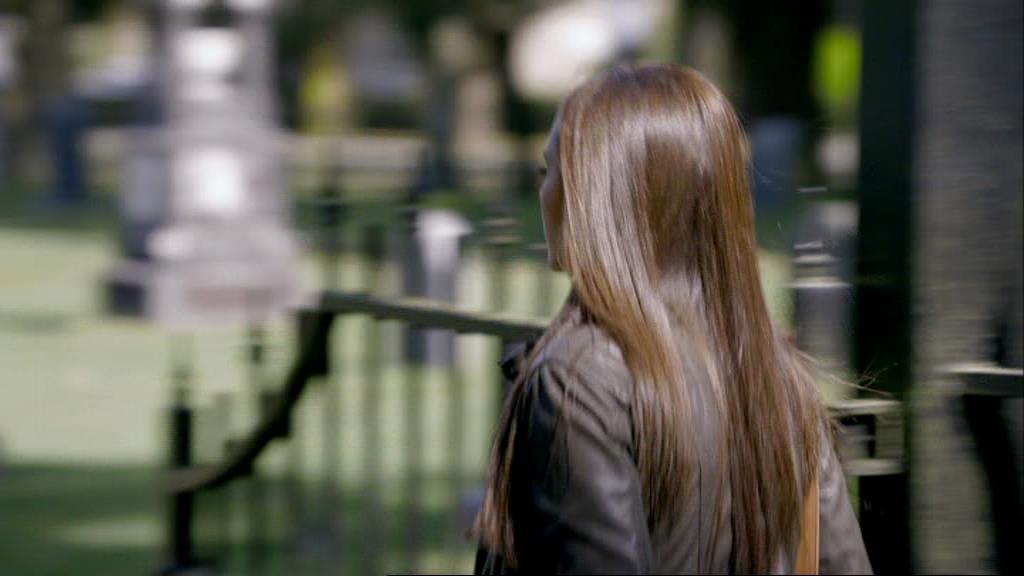 VampireDiariesWorld-dot-org_1x01Pilot_Captures00679.jpg