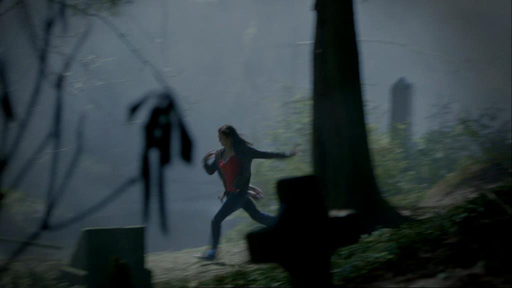 VampireDiariesWorld-dot-org_1x01Pilot_Captures00776.jpg