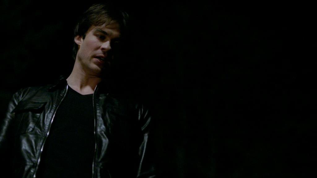 VampireDiariesWorld-dot-org_1x01Pilot_Captures02254.jpg