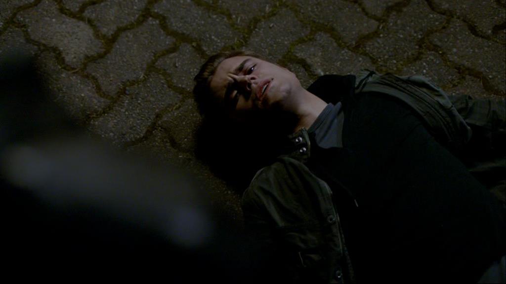 VampireDiariesWorld-dot-org_1x01Pilot_Captures02256.jpg