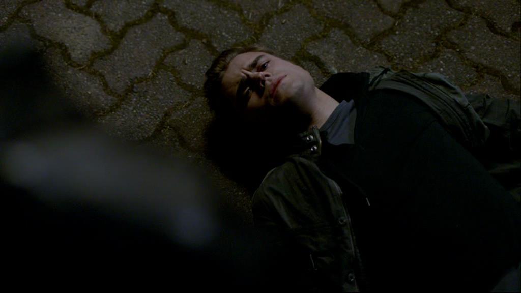 VampireDiariesWorld-dot-org_1x01Pilot_Captures02257.jpg