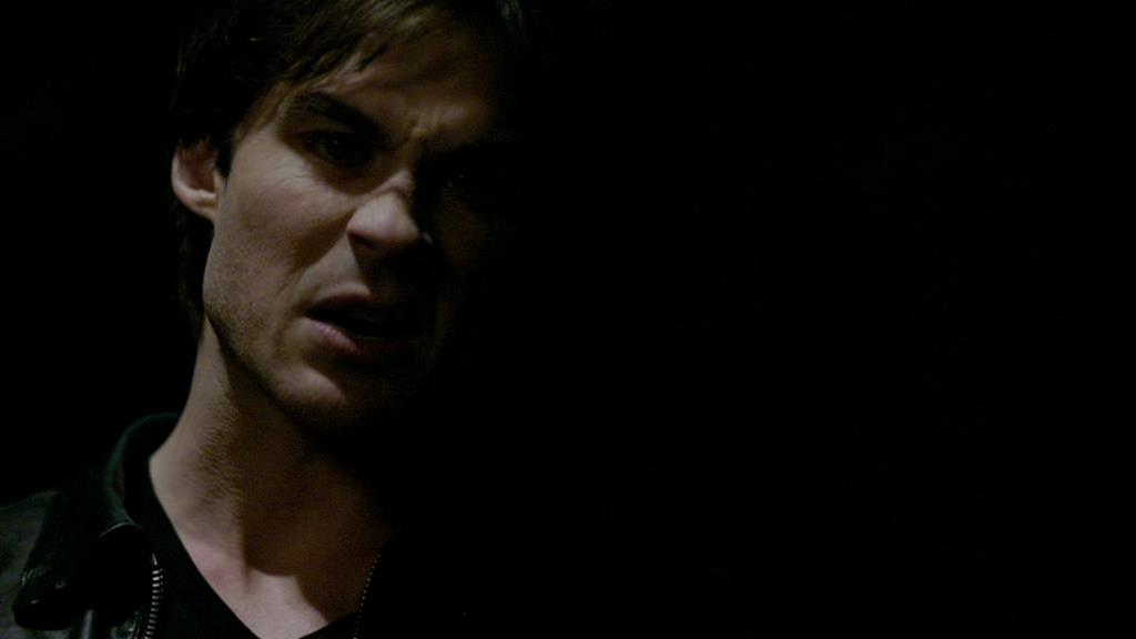 VampireDiariesWorld-dot-org_1x01Pilot_Captures02258.jpg