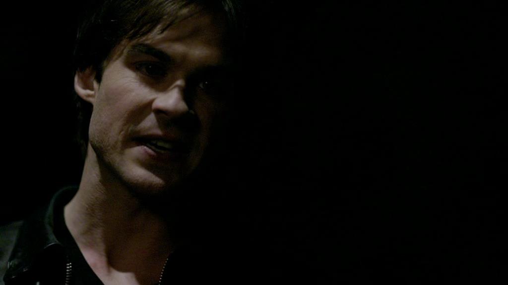 VampireDiariesWorld-dot-org_1x01Pilot_Captures02259.jpg