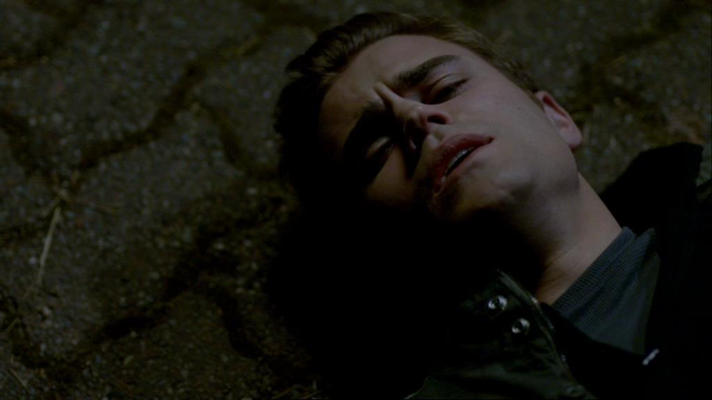 VampireDiariesWorld-dot-org_1x01Pilot_Captures02261.jpg