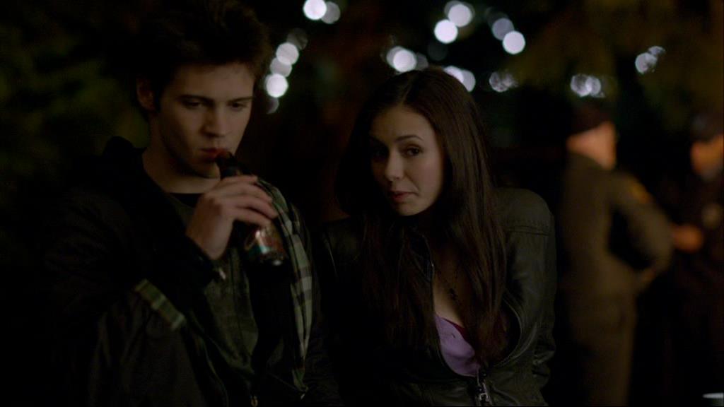 VampireDiariesWorld-dot-org_1x01Pilot_Captures02291.jpg