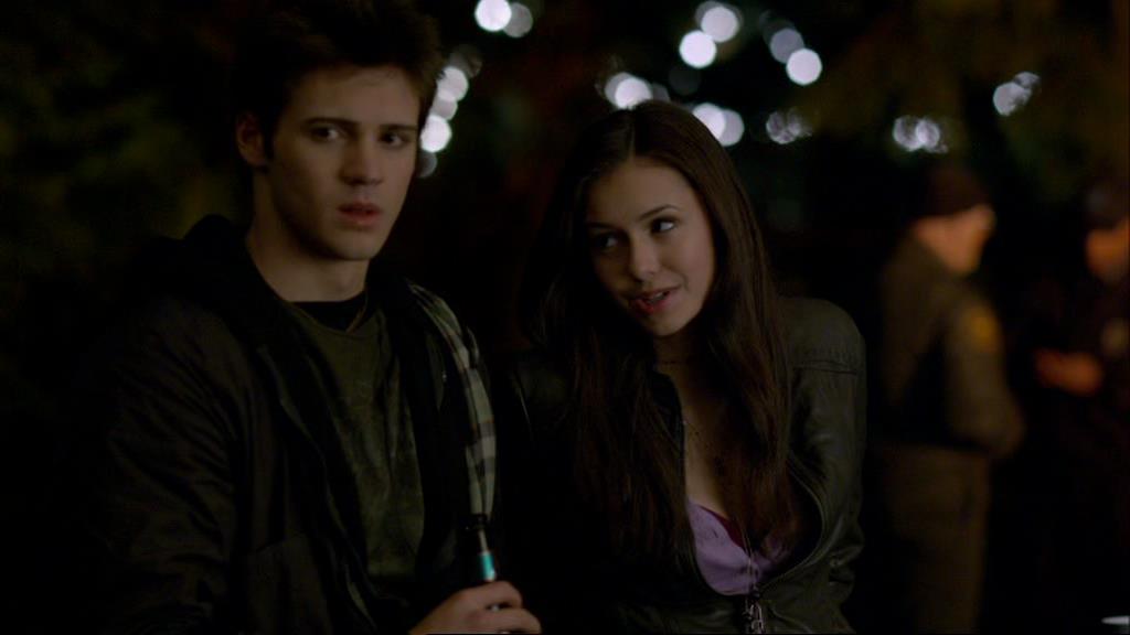 VampireDiariesWorld-dot-org_1x01Pilot_Captures02293.jpg