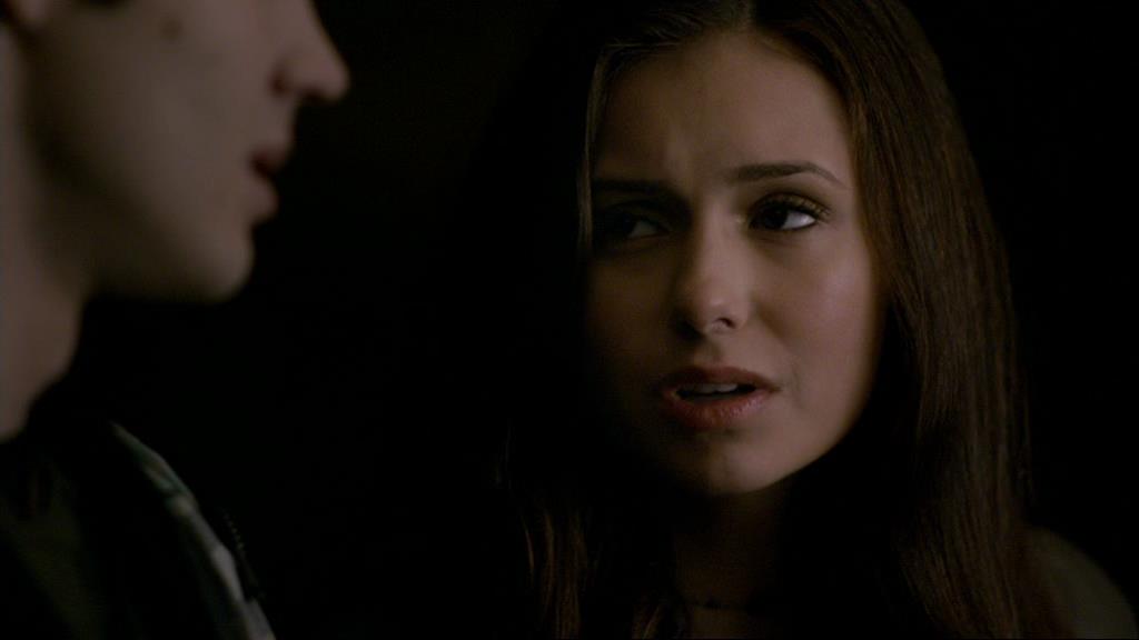 VampireDiariesWorld-dot-org_1x01Pilot_Captures02319.jpg