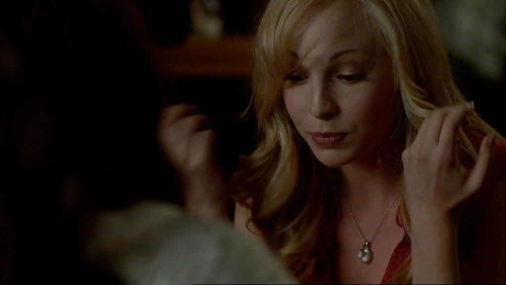 VampireDiariesWorld-dot-org_1x01Pilot_Captures02364.jpg