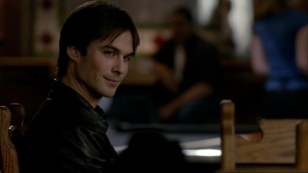 VampireDiariesWorld-dot-org_1x01Pilot_Captures02475.jpg