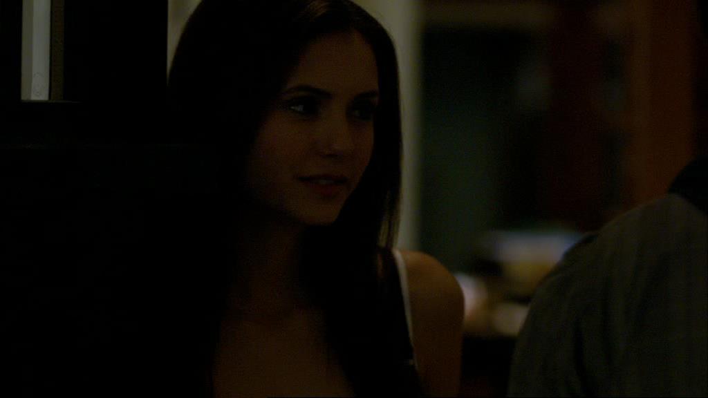 VampireDiariesWorld-dot-org_1x01Pilot_Captures02536.jpg