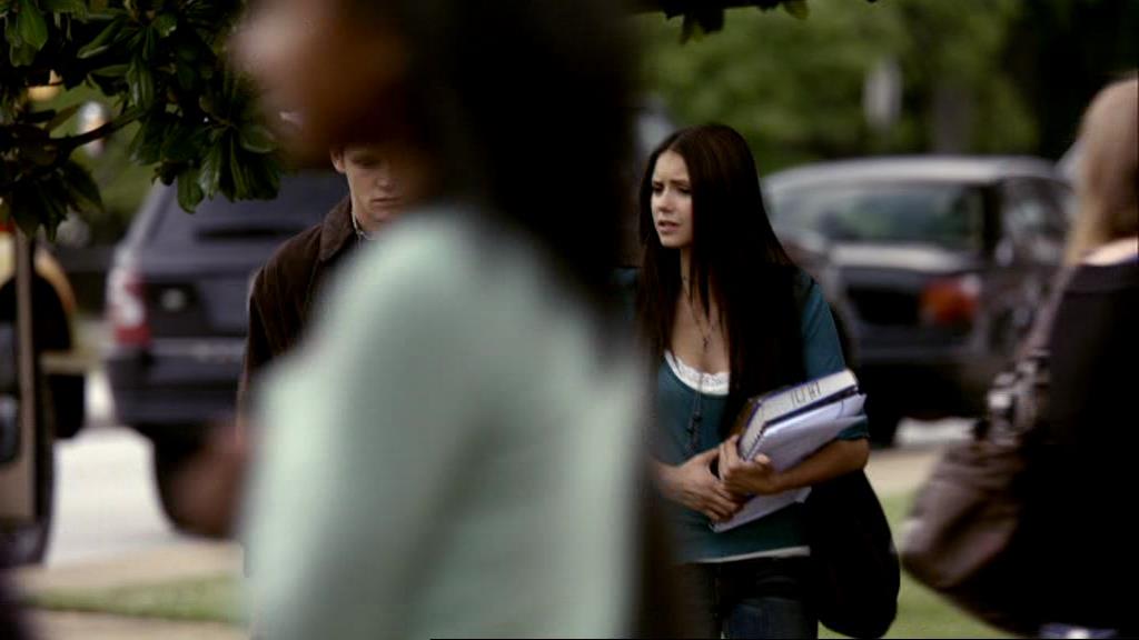 VampireDiariesWorld_dot_org-1x02TheNightOfTheComet00328.jpg