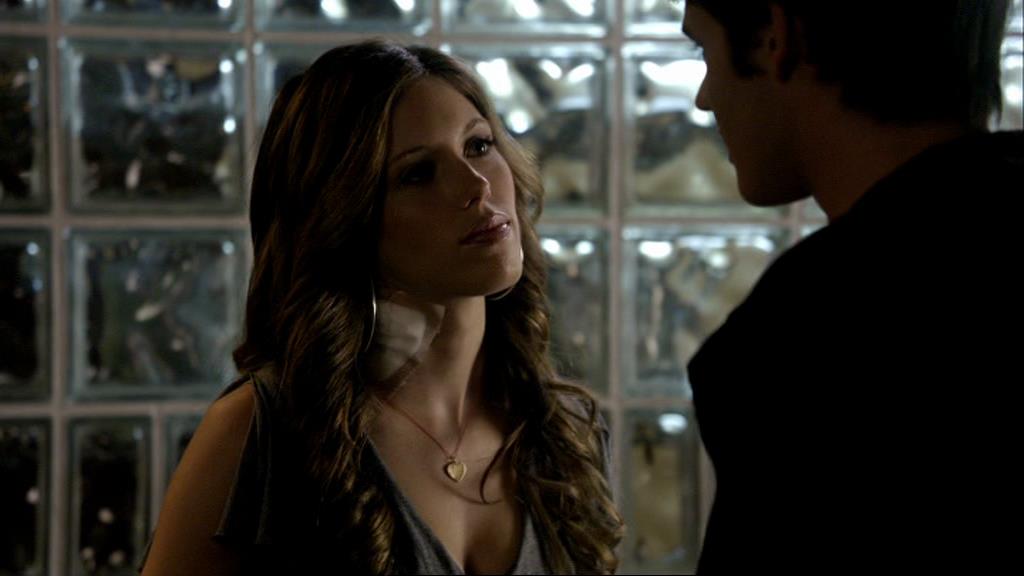 VampireDiariesWorld_dot_org-1x02TheNightOfTheComet01337.jpg