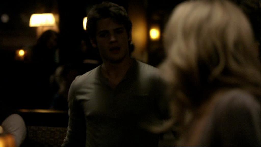 VampireDiariesWorld_dot_org-1x02TheNightOfTheComet01571.jpg