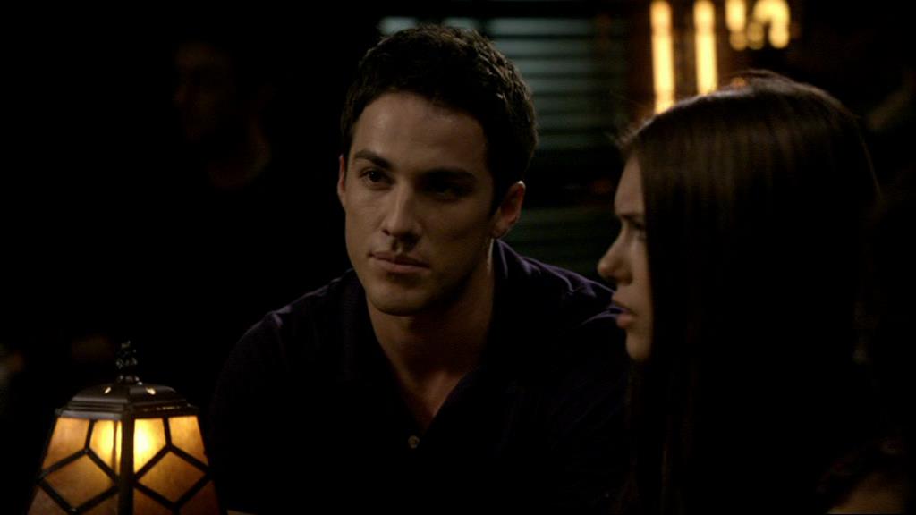 VampireDiariesWorld_dot_org-1x02TheNightOfTheComet01582.jpg