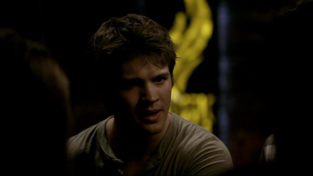 VampireDiariesWorld_dot_org-1x02TheNightOfTheComet01583.jpg