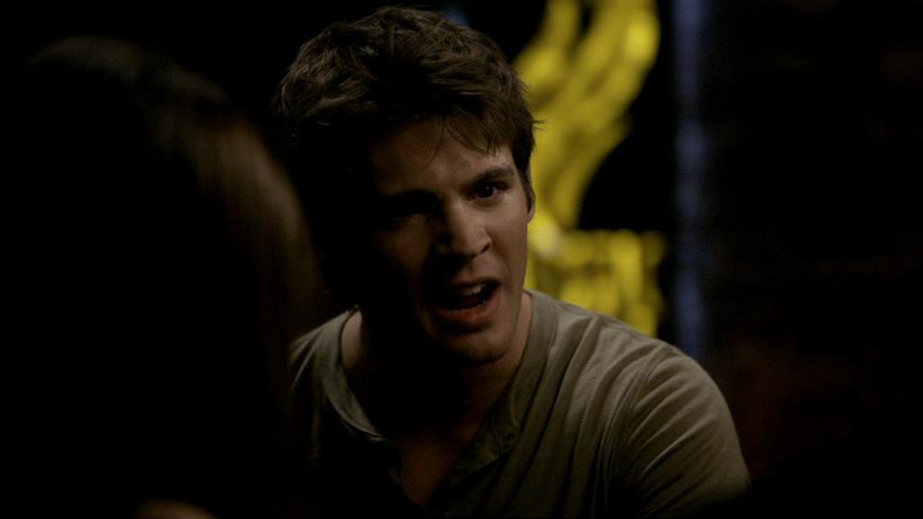 VampireDiariesWorld_dot_org-1x02TheNightOfTheComet01590.jpg