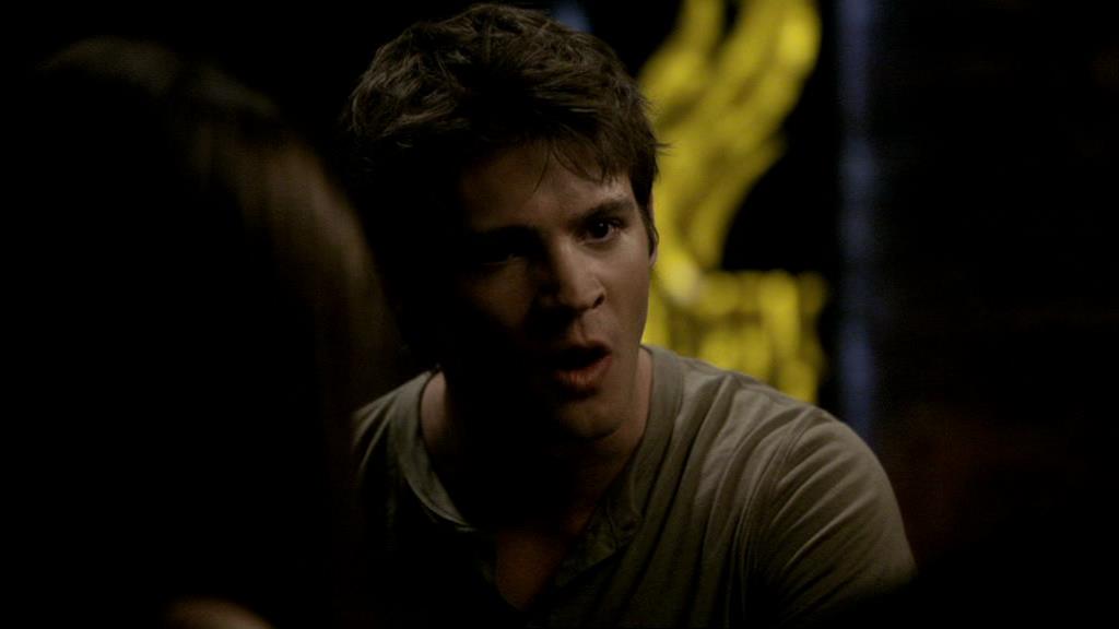 VampireDiariesWorld_dot_org-1x02TheNightOfTheComet01591.jpg