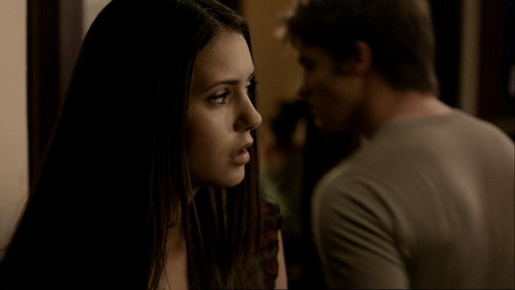 VampireDiariesWorld_dot_org-1x02TheNightOfTheComet01648.jpg