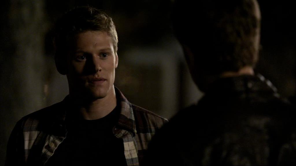 VampireDiariesWorld_dot_org-1x02TheNightOfTheComet01688.jpg