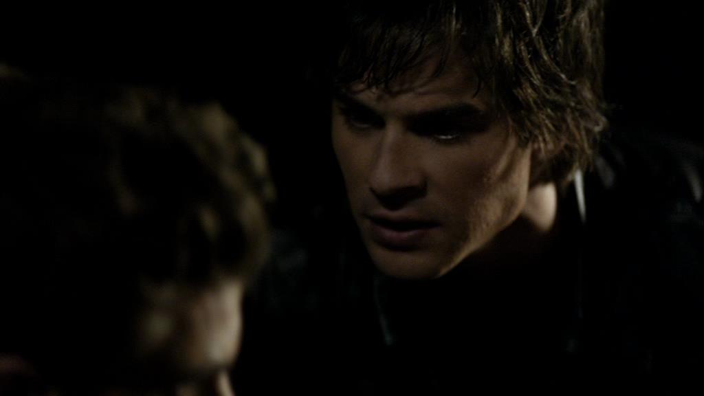 VampireDiariesWorld_dot_org-1x02TheNightOfTheComet01855.jpg